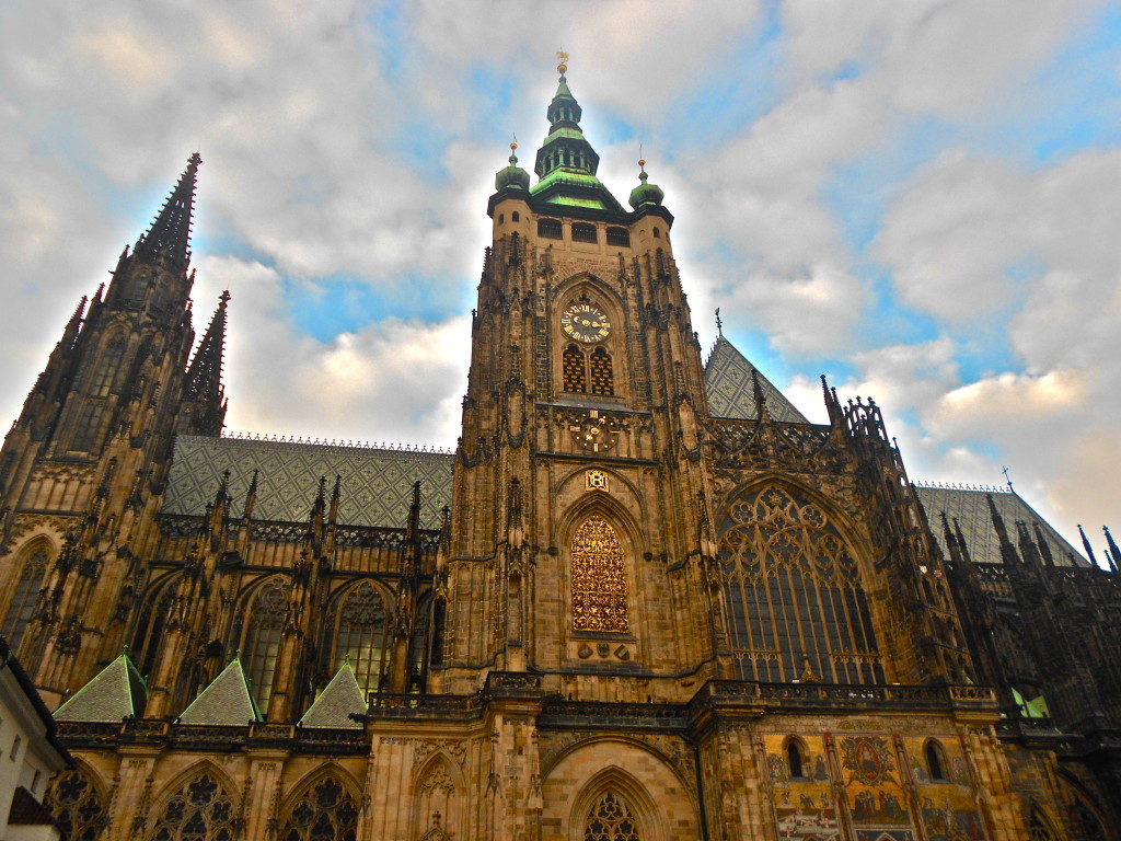 Postcard from St Vitus' Cathedral, Prague • The Wanderbug