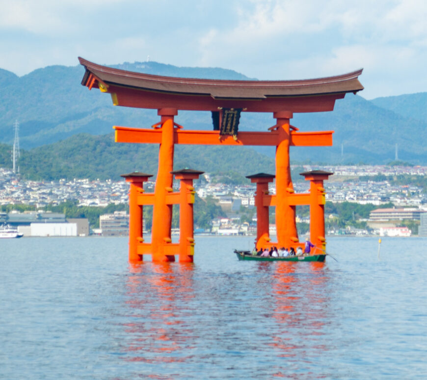 itsukushima shrine miyajima